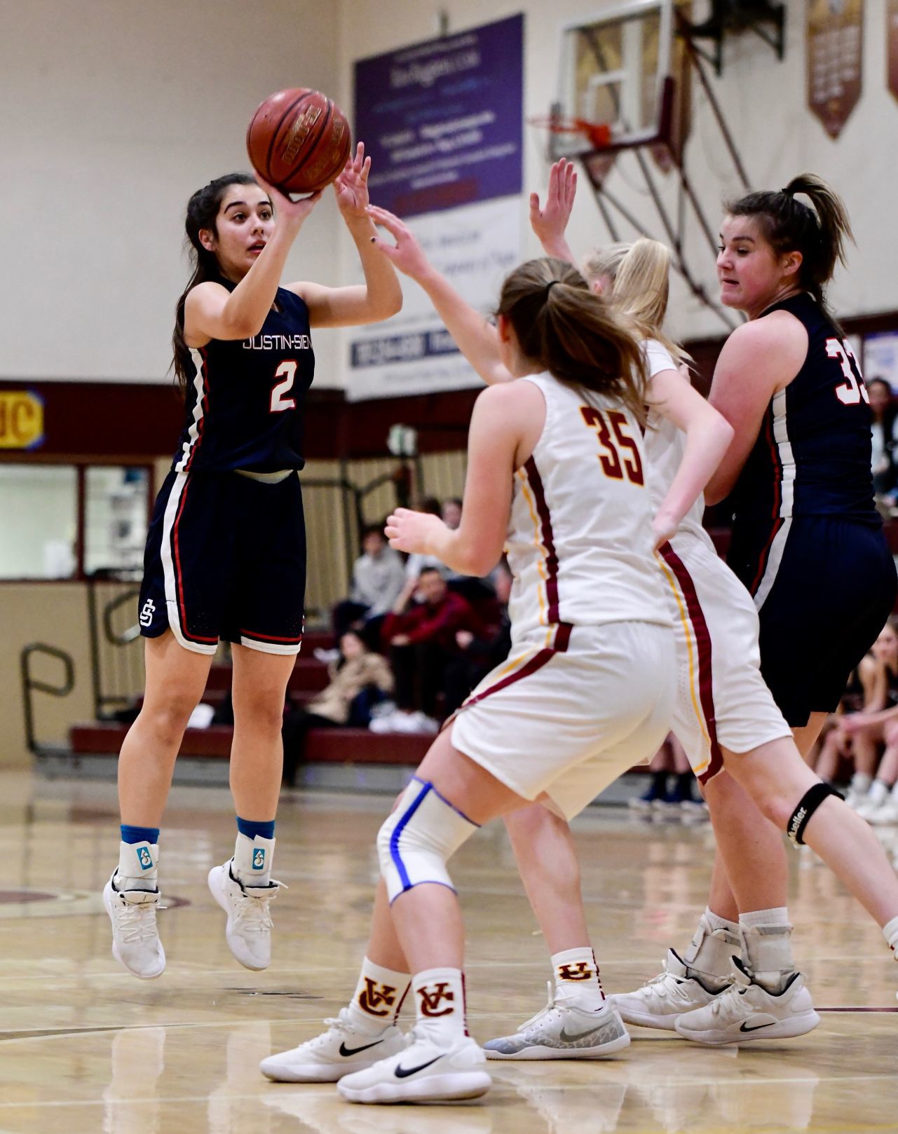 Justin-Siena at Vintage girls basketball in VVAL Tournament